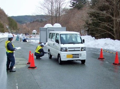 除染工事車両のスクリーニング（２）