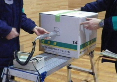 一定サイズの箱に有機廃棄物を詰め表面線量率を測定（今回は入手容易な段ボール箱を利用）