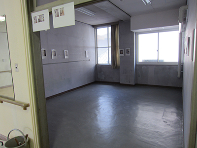 格納前の公民館 [2015年3月26日撮影]