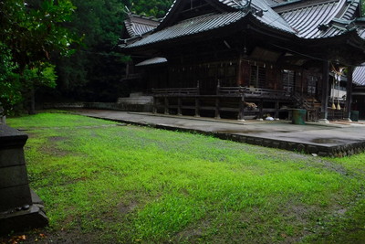 相馬小高神社（除草前） ［2017年7月18日撮影］