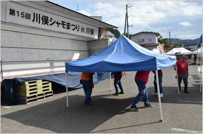 終了後、片付けの様子［2017年8月27日撮影］