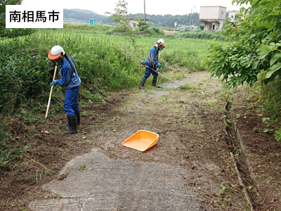 墓地の進入路除草[2019年7月18日撮影]