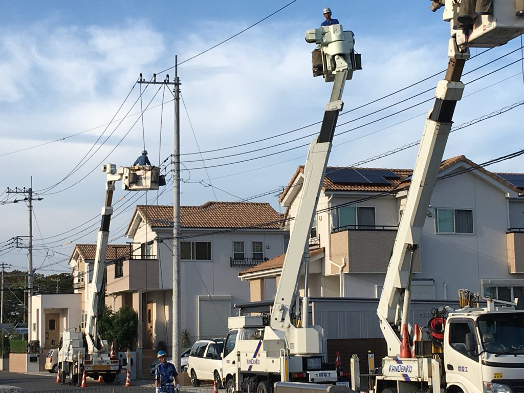 現場との通信が限られる中で